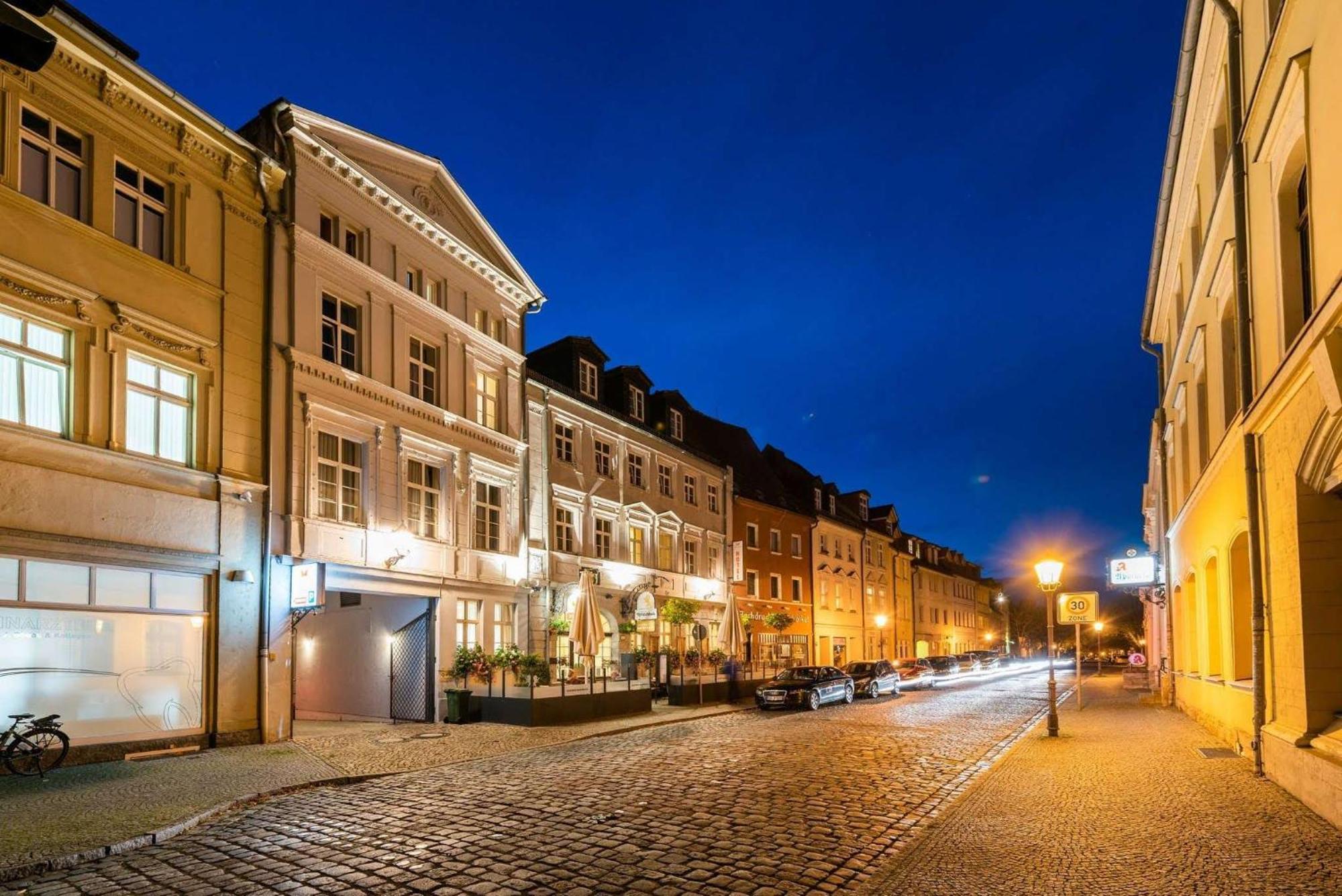 Askania Hotel & Brauhaus Bernburg Exterior photo